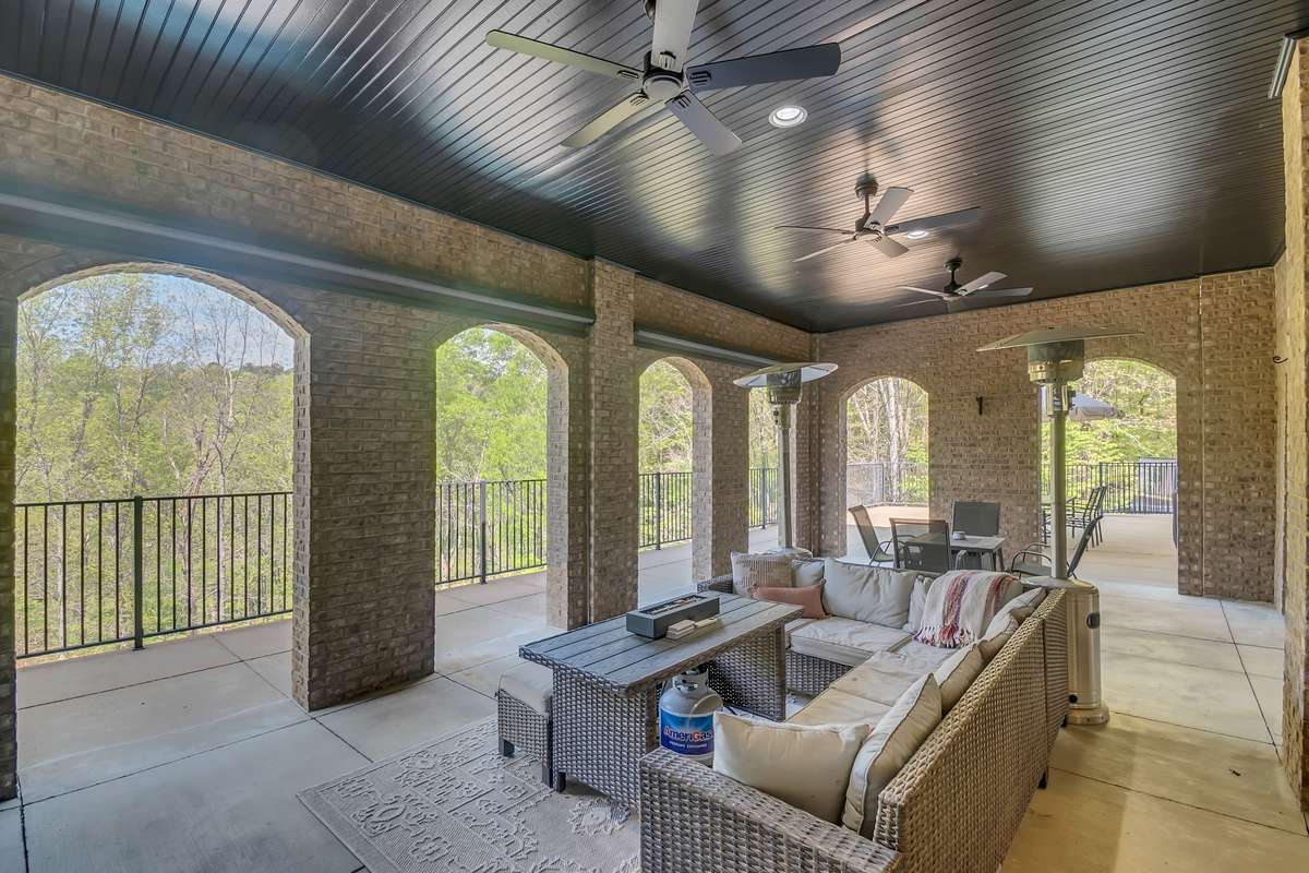 covered outdoor patio area