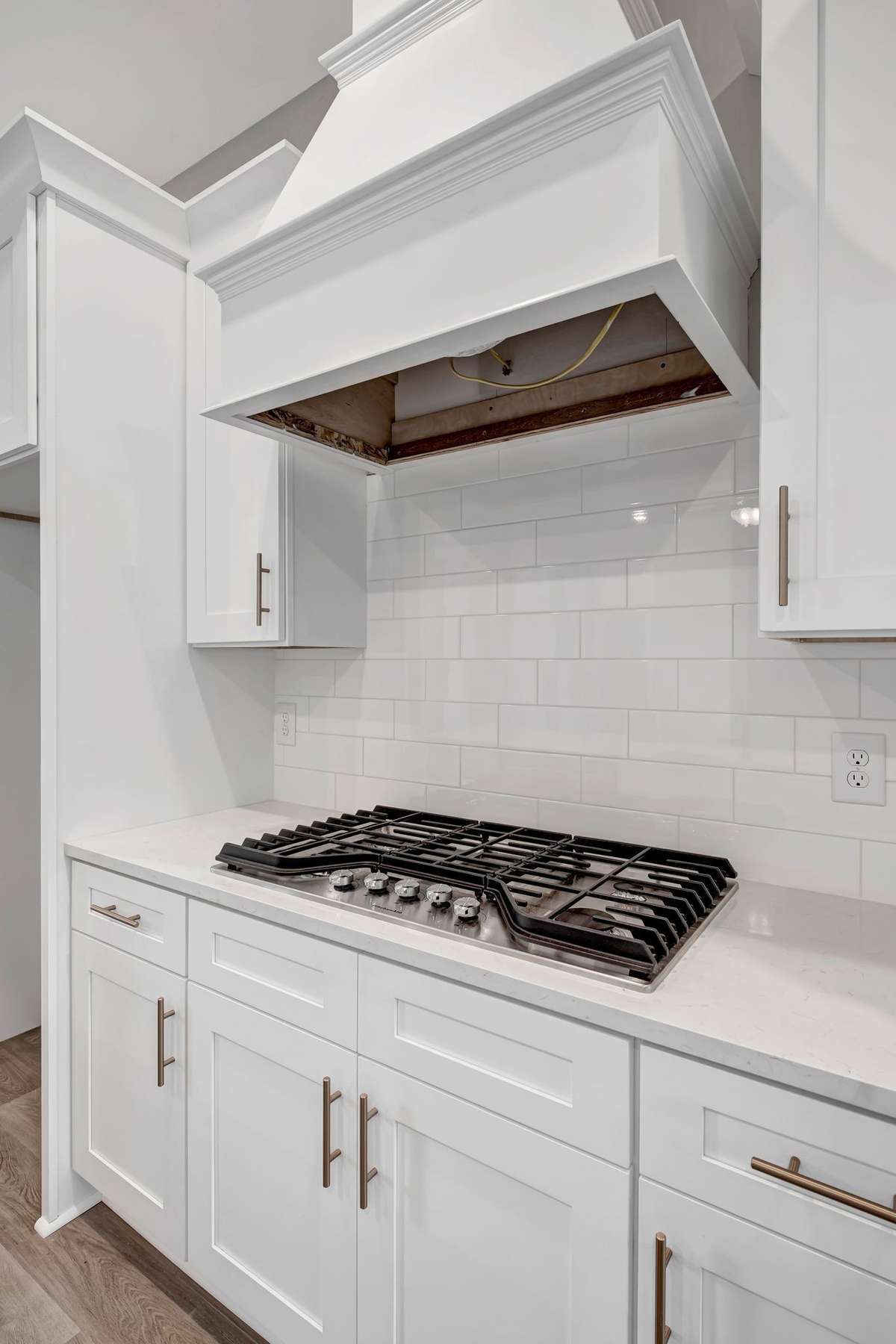 Example of the builder's work on other homes in Saddle Ridge and of the design features and finishes available.