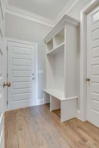 Photos are of similar build ..