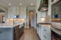 Photos are of similar build ..