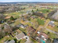 Proximity to Gallatin’s amenities and ease of access.