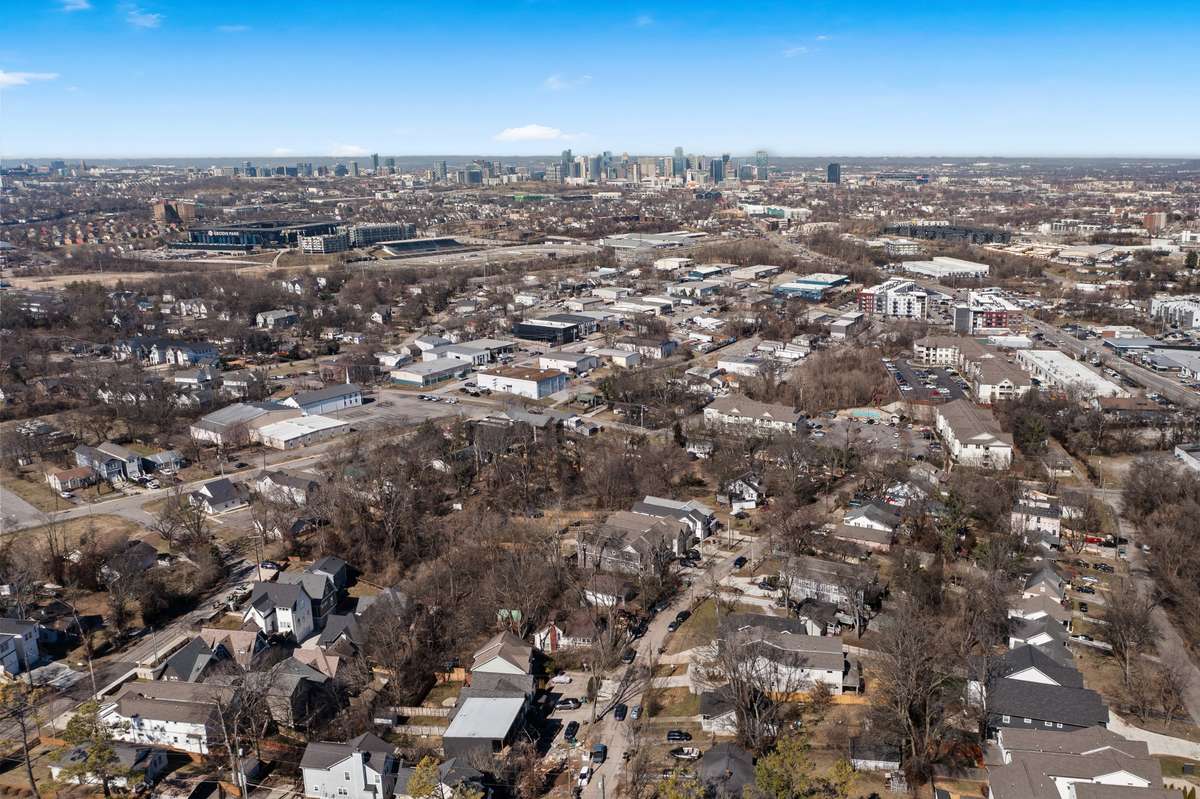 Note your proximity & convenience to Downtown Nashville, Geodis Park, 12th South, Greenhills, Berry Hill, BNA and every possible need minutes away.