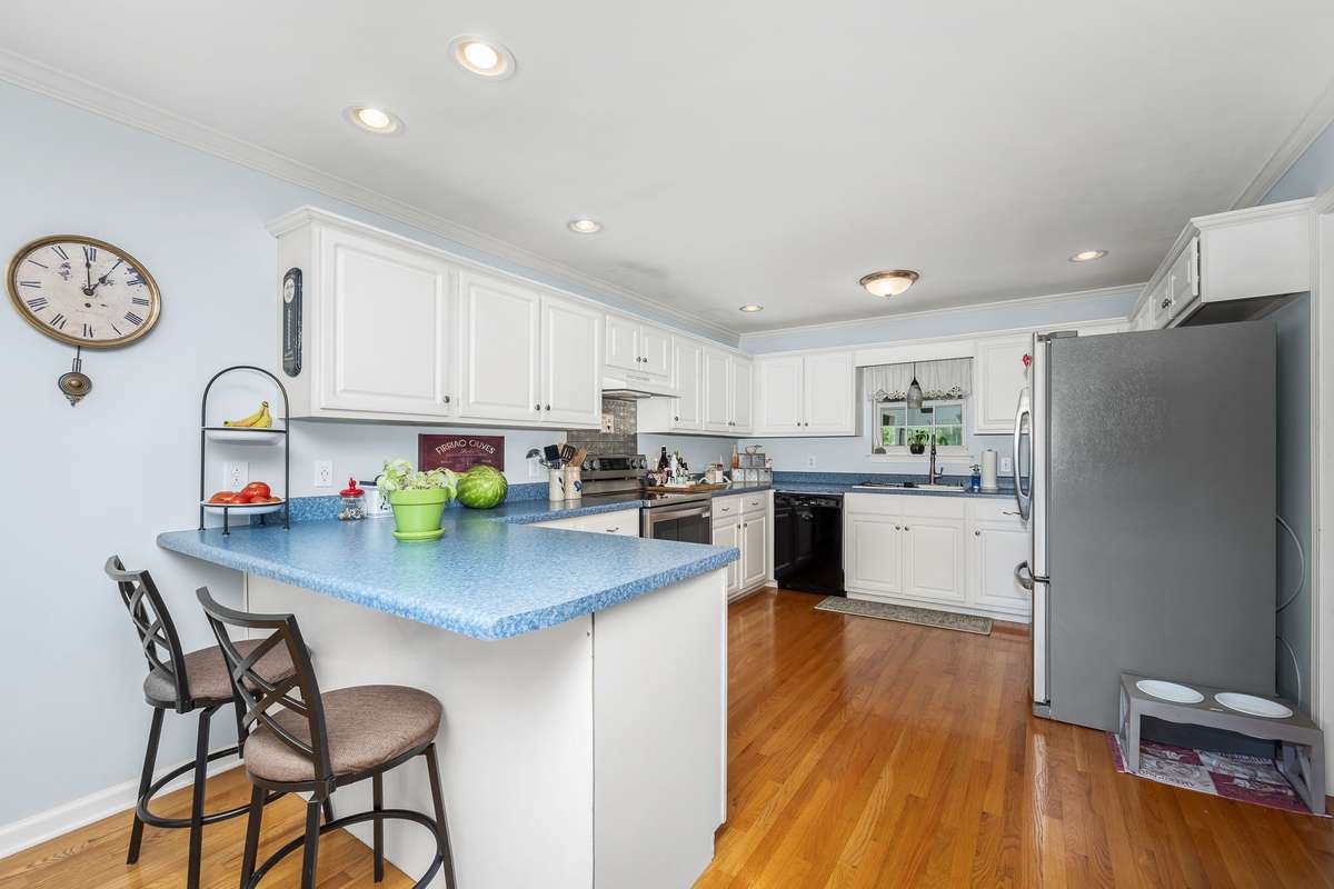 Large Kitchen.