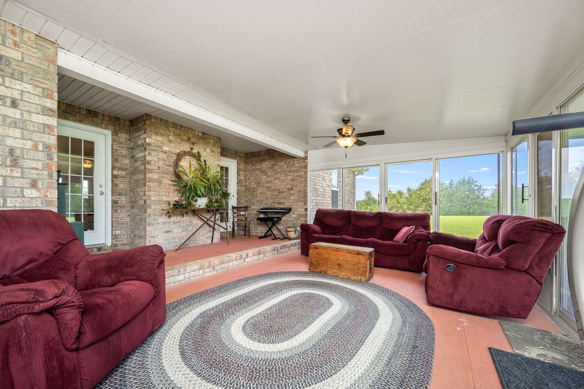 Huge Florida Room