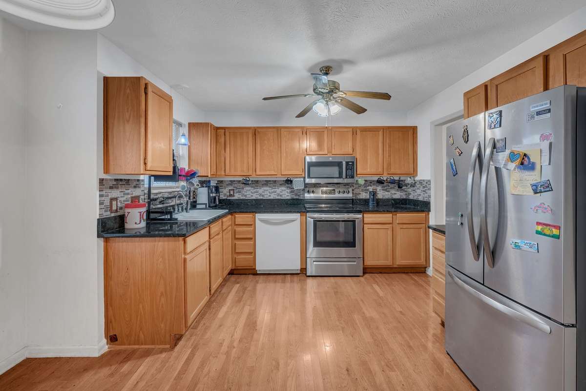 What  a kitchen!