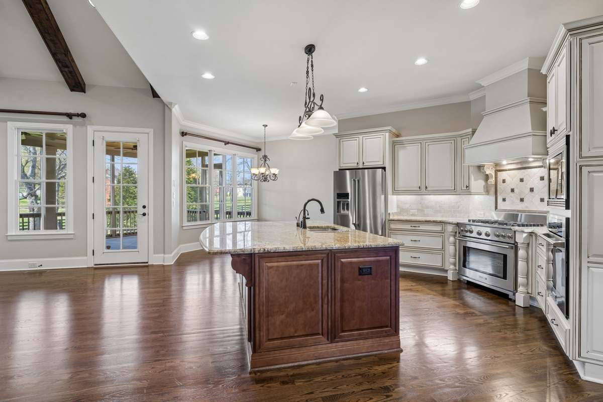 Extra cabinets on front side of island for those items you don't use everyday!