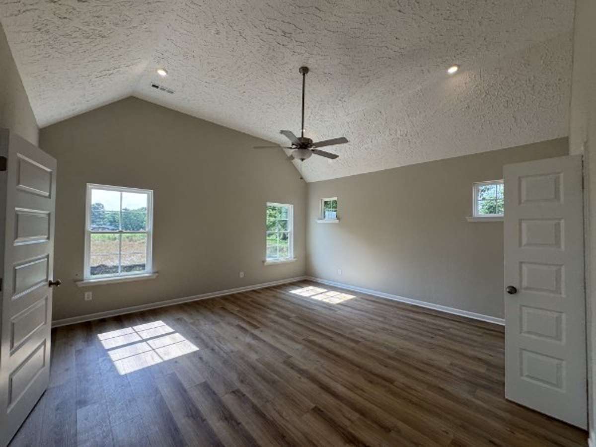 Pictures are from a previous home
