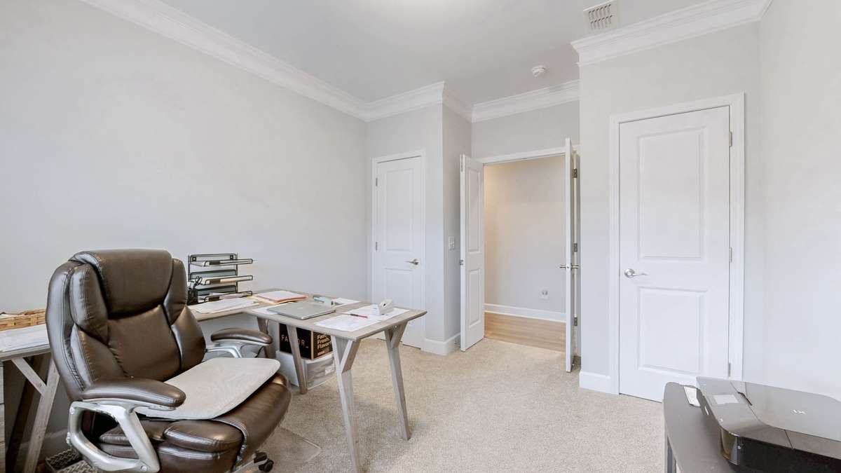 Yes, that is 2 closets!