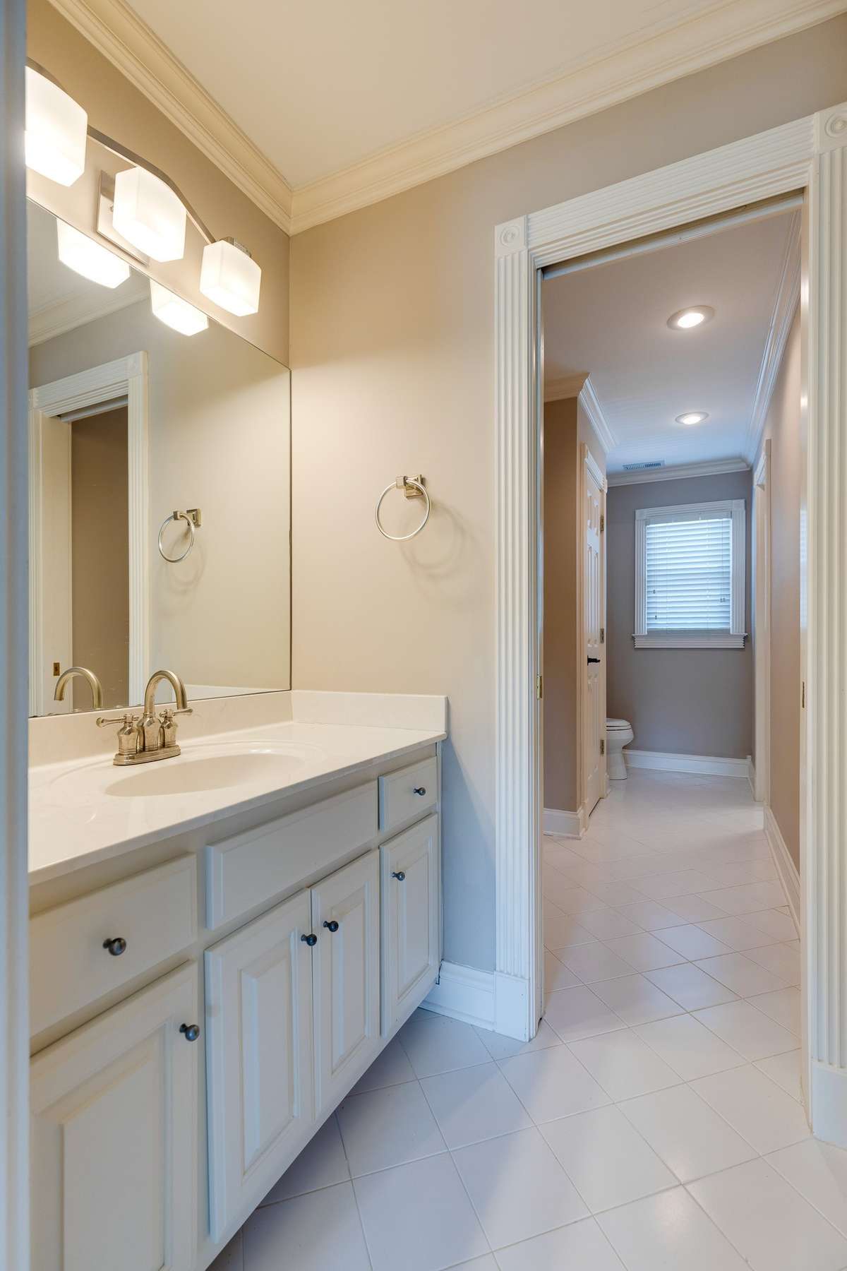 separate vanity of bedroom 2