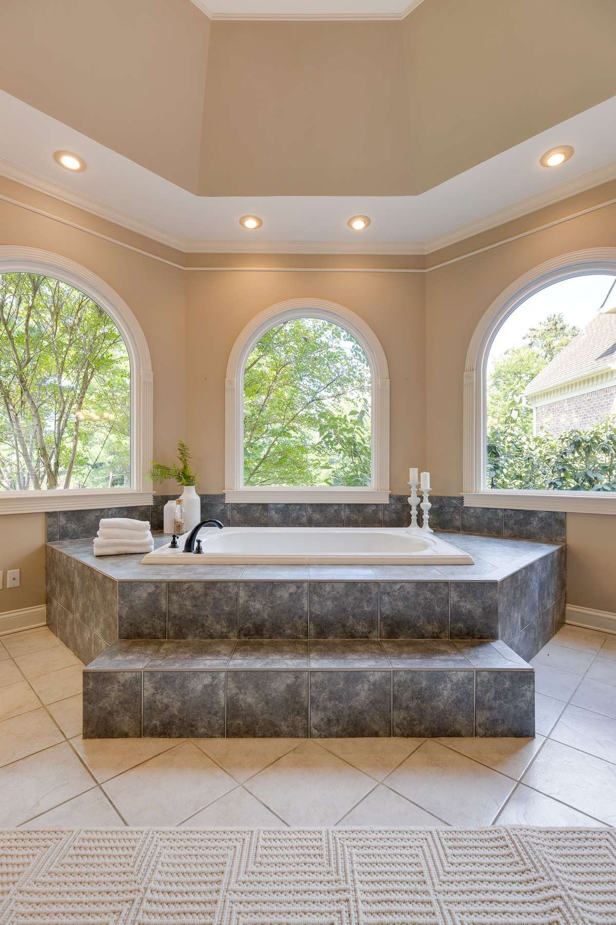 whirlpool tub