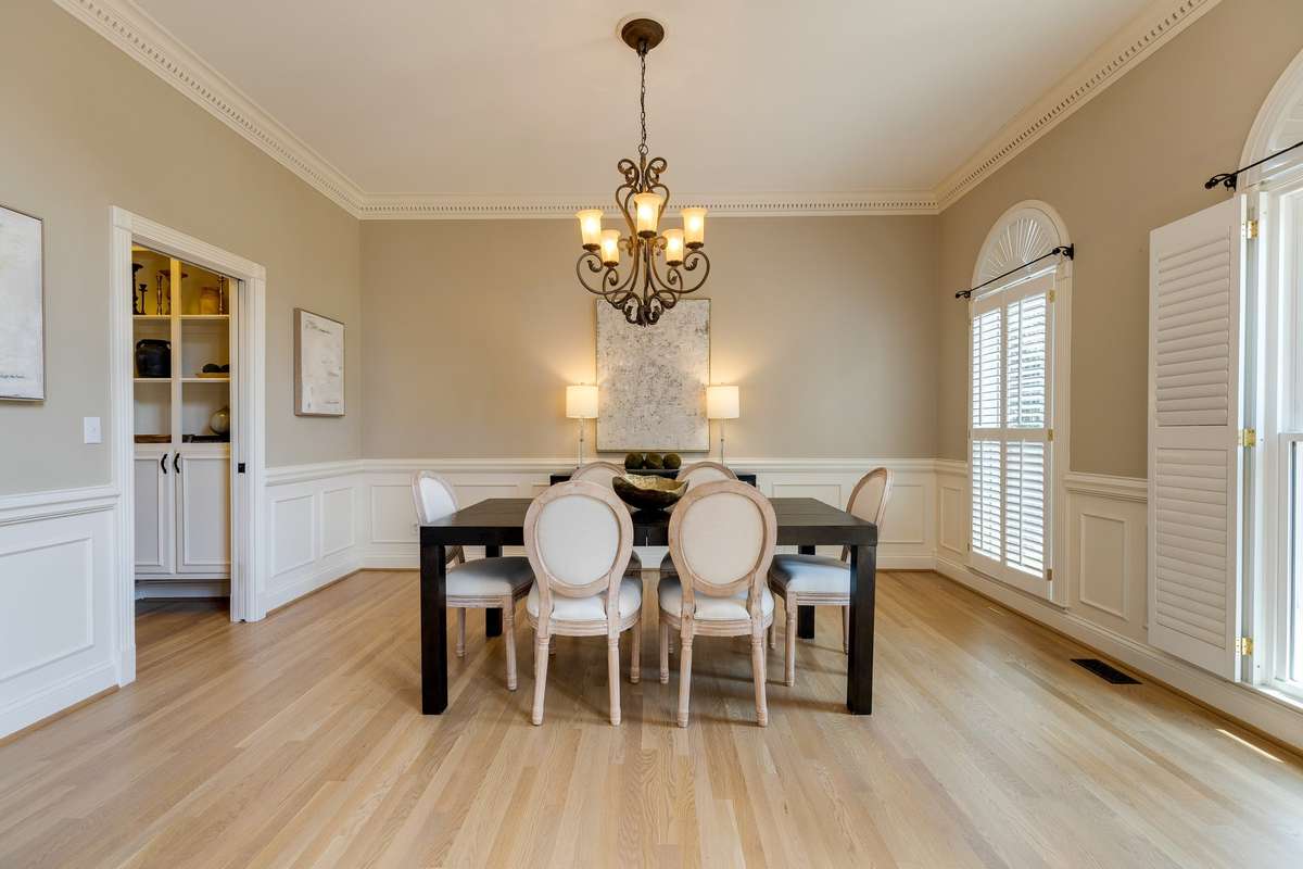 A good size dining area with bright sunlight