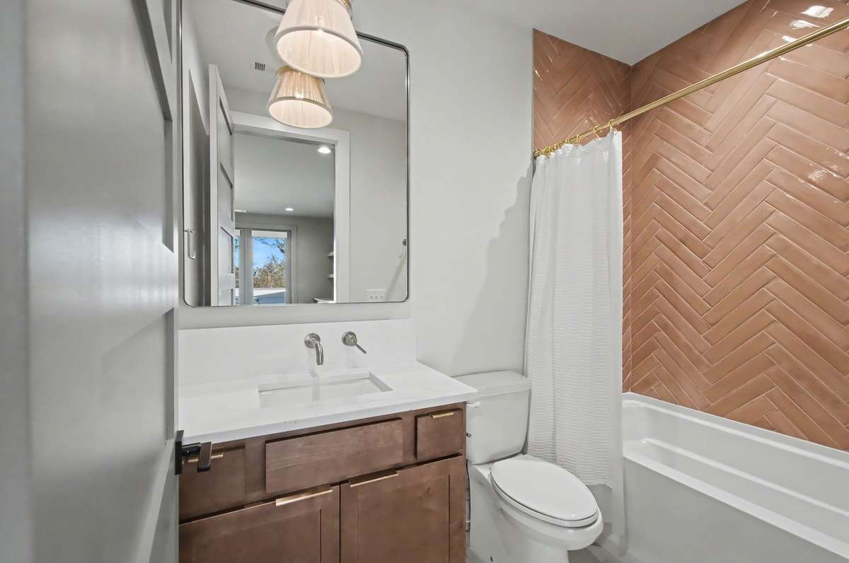 Bonus Room Full Bath