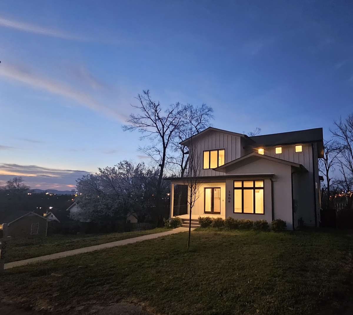 3906 Dakota Avenue! Welcome Home!