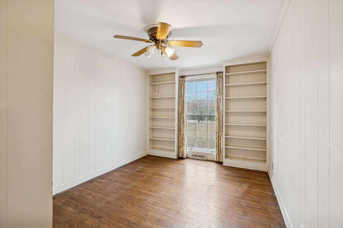 Bedroom/Office