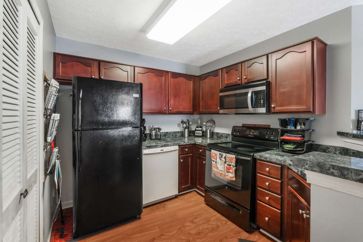 Laminate flooring in kitchen...