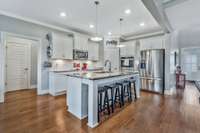Spacious and Bright Chef’s Kitchen!
