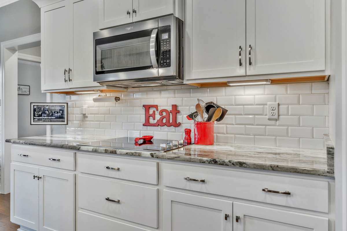 Electric cooktop can easily covert to gas if you prefer.