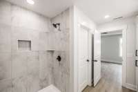 Large tile walk in shower~