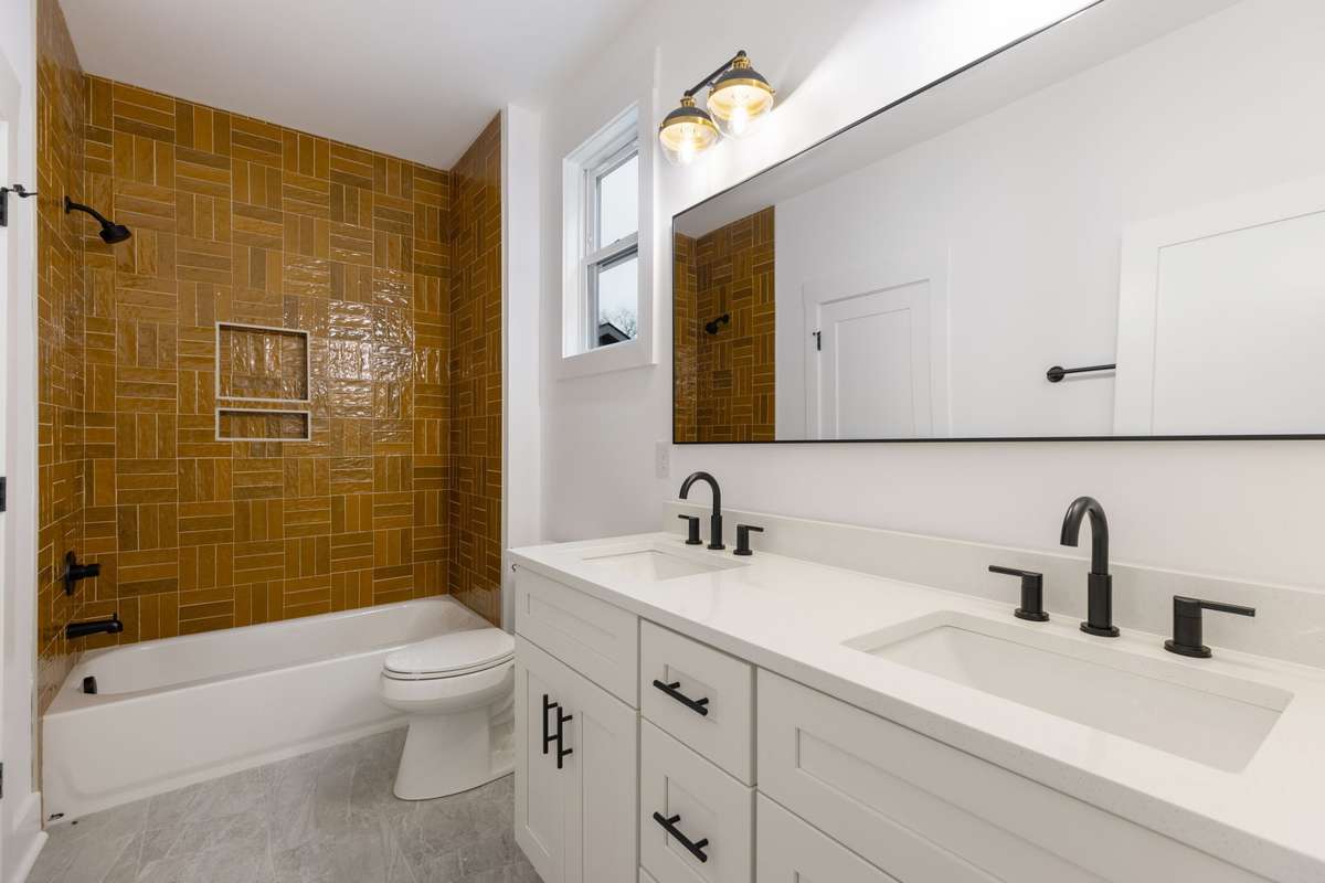 Full bathroom on second floor