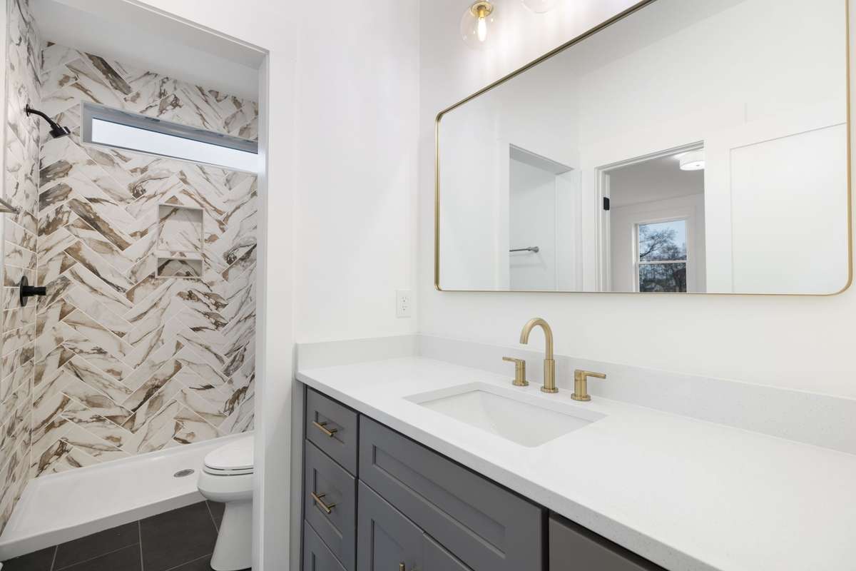 Full bathroom on third floor