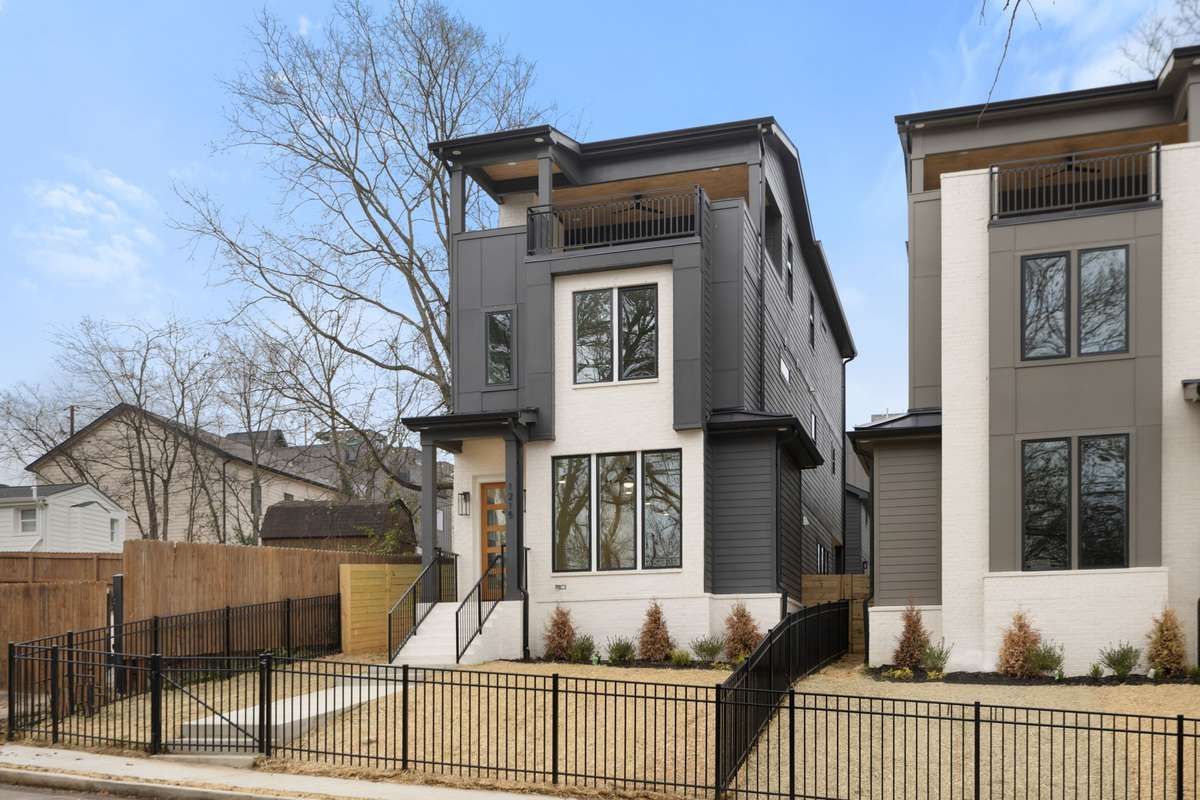 Welcome to 1215 Montgomery Ave!