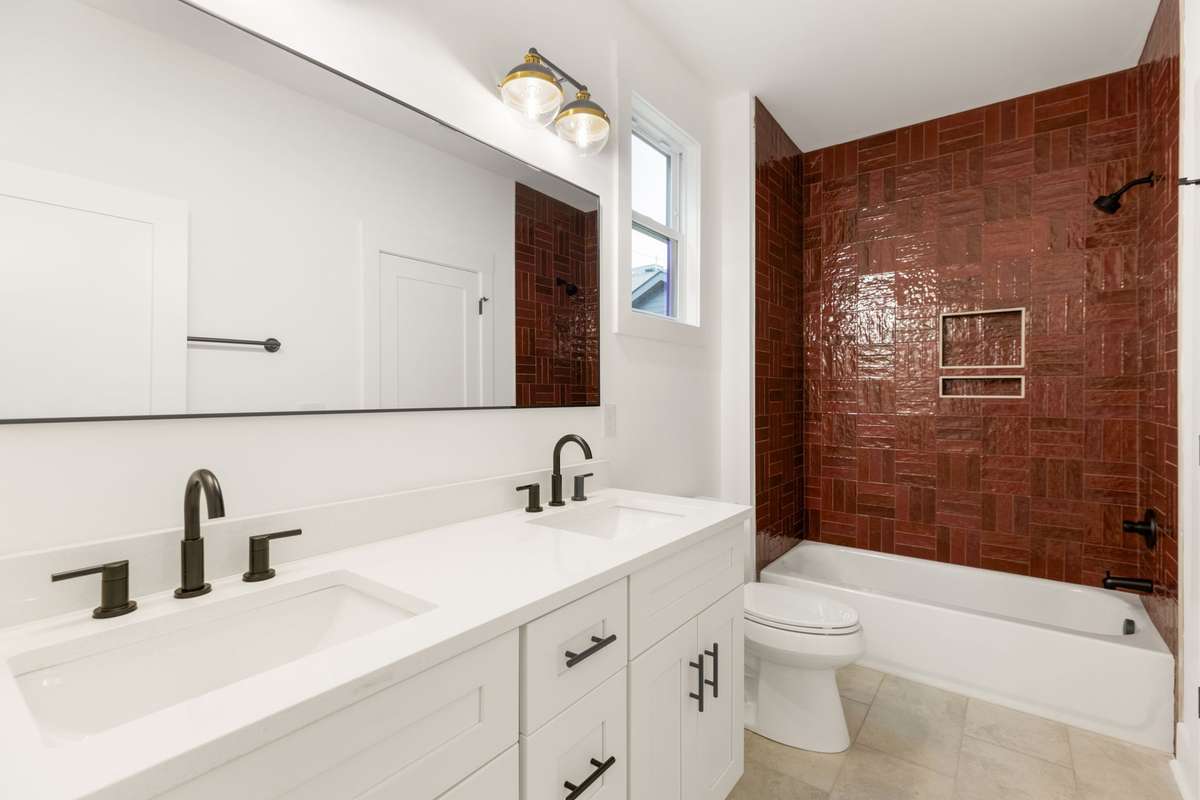 Full bathroom on second floor