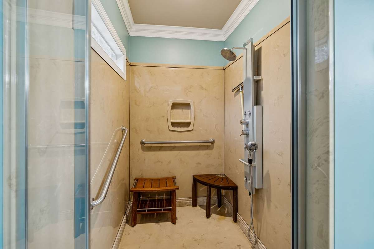Very large zero entry shower!