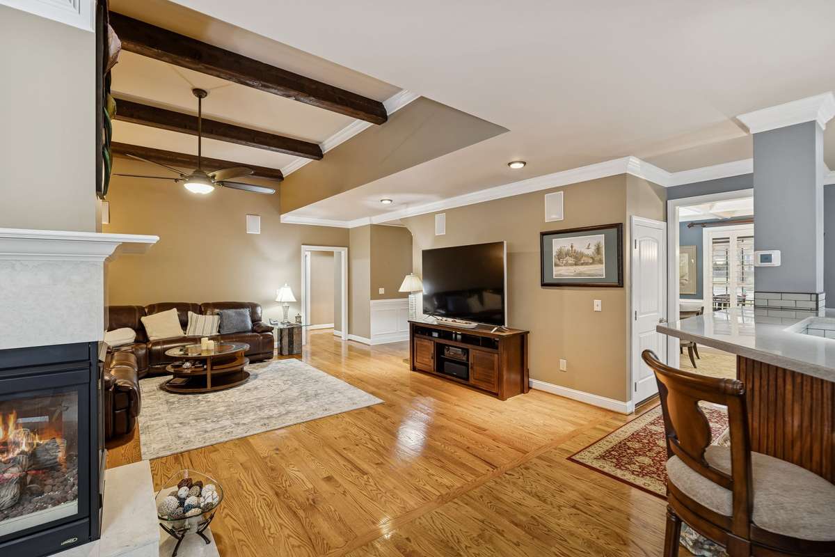 View from the breakfast room to the living room!