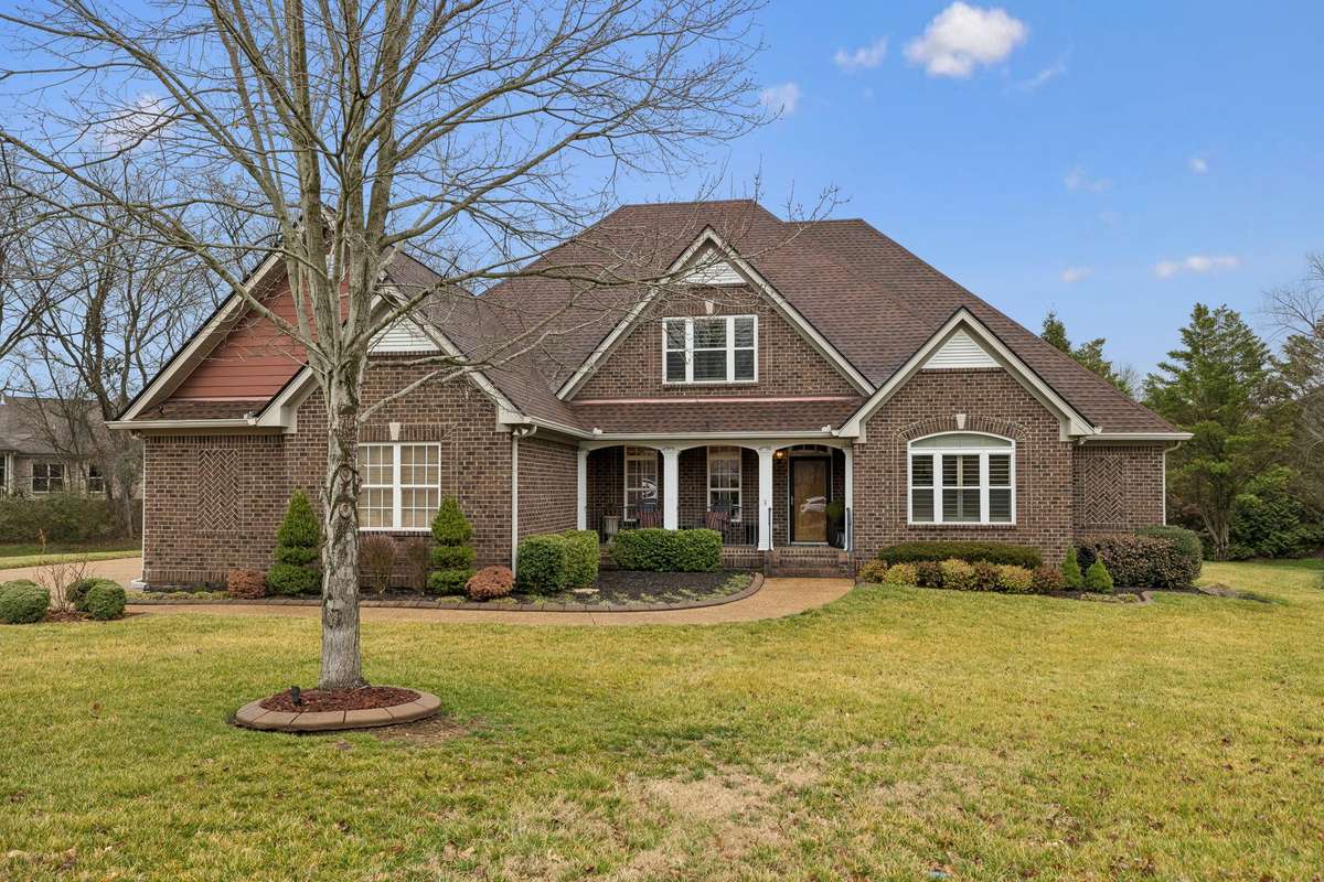 Community pool, club house, fishing  pond and sidewalks throughhout!