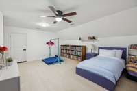 This spacious fourth bedroom offers flexibility for any lifestyle; perfect as a guest room, playroom, or creative space!  68 Taylor Rd. Manchester, TN 37355