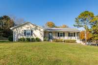 WELCOME TO 
221 JACKSON 
HEIGHTS ROAD