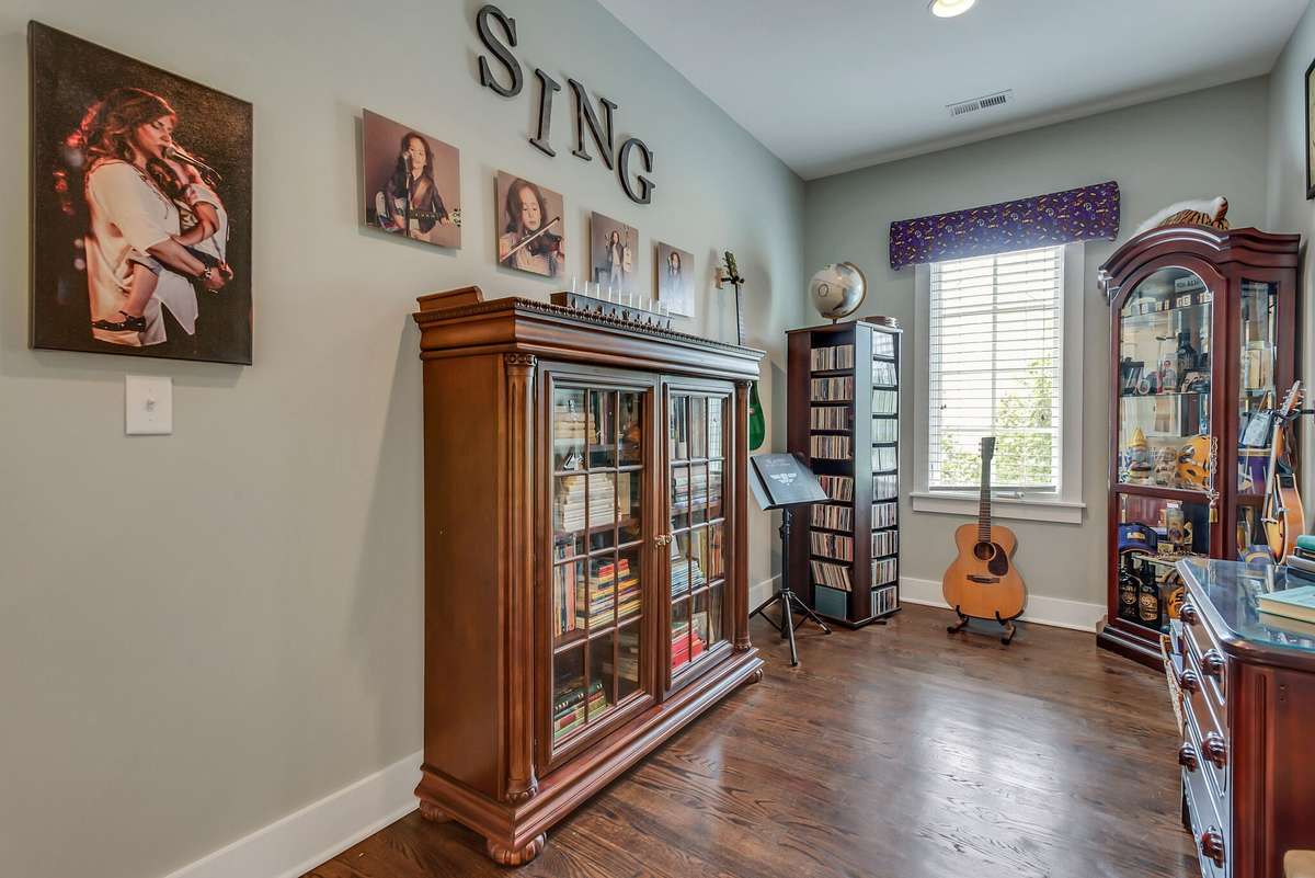 office/sitting room