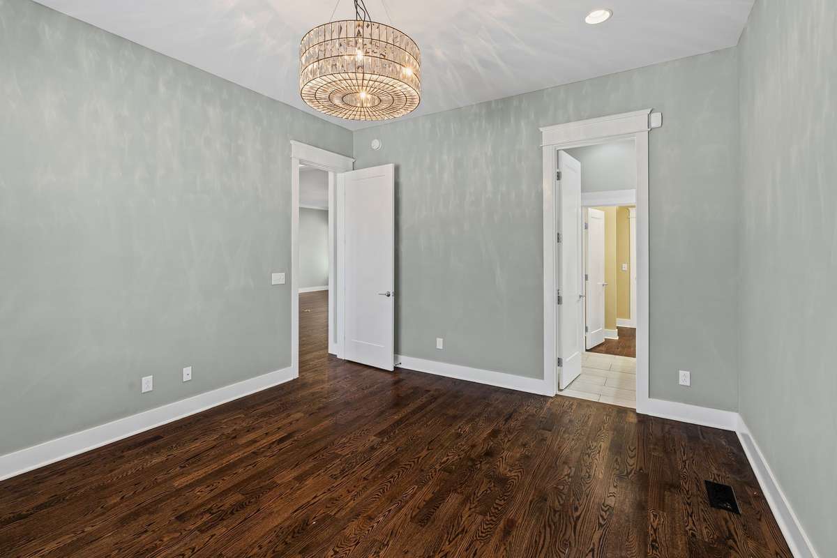 Great inlaw or guest suite on main level