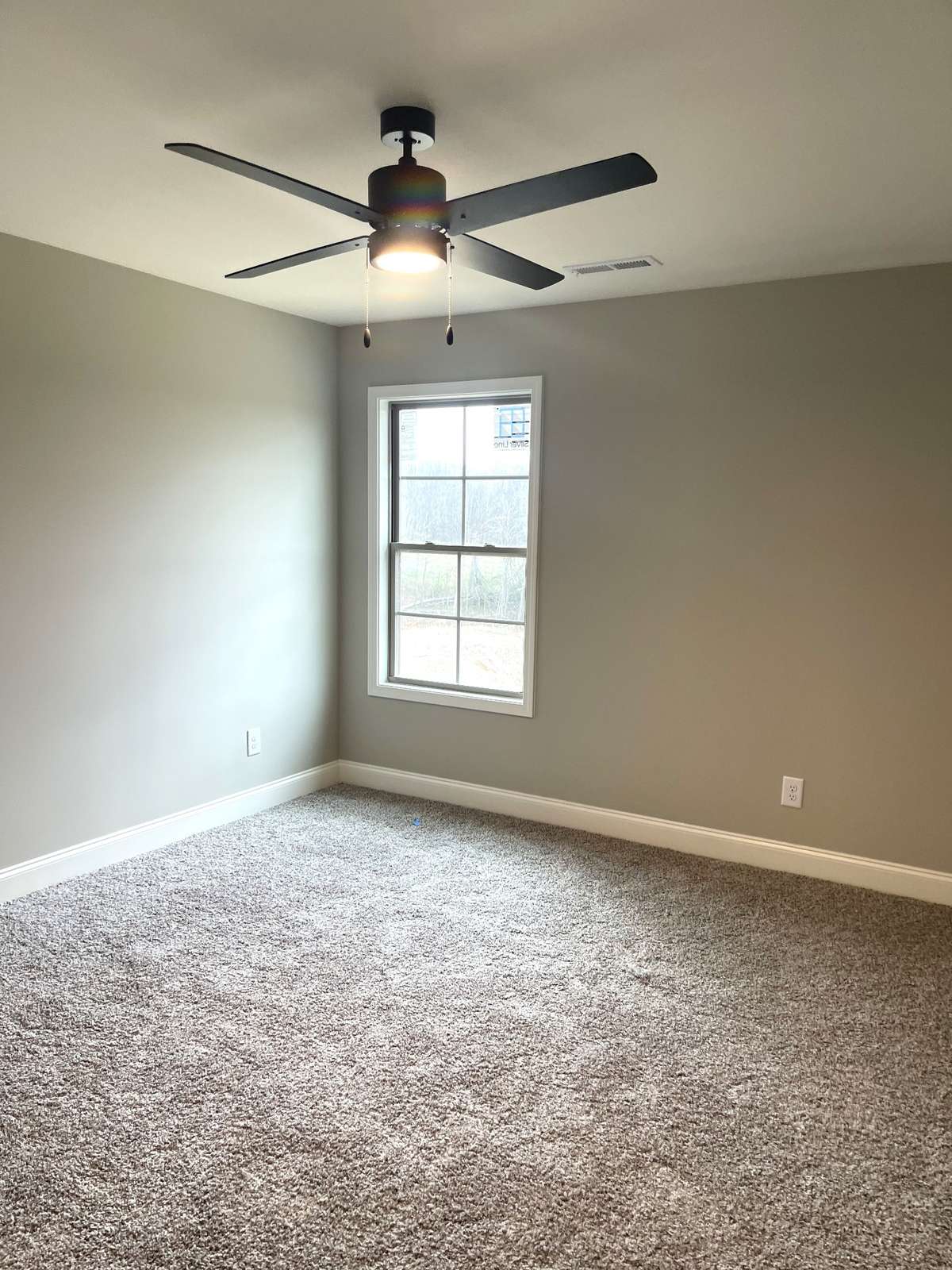 Bedroom 3....Complete with Ceiling Fan.
