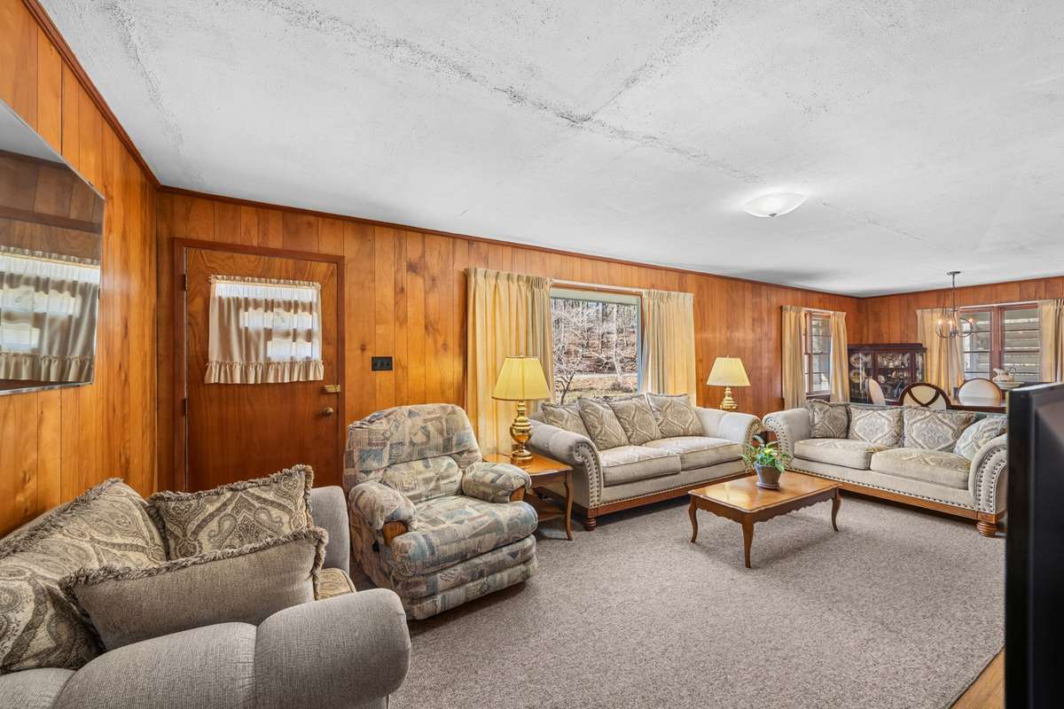Hardwood floors through out