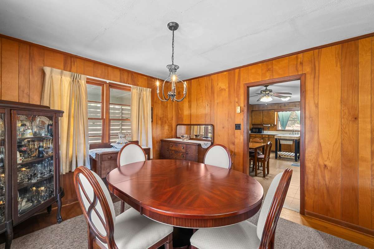 Dinning Room with walkthrough to the kitchen