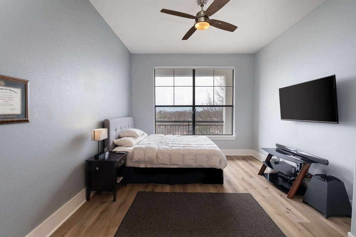Beautiful Primary Bedroom!