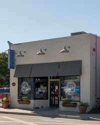 Area Spotlight! Home is only 11 minutes from local favorites such as Father Tom's Pub!