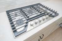 Gas 5 burner cooktop