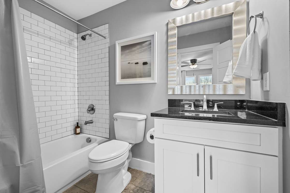 Full bathroom for guest bedroom #2