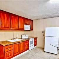 Detached Studio with 1 bedroom, full bath, kitchen and laundry ($850)
