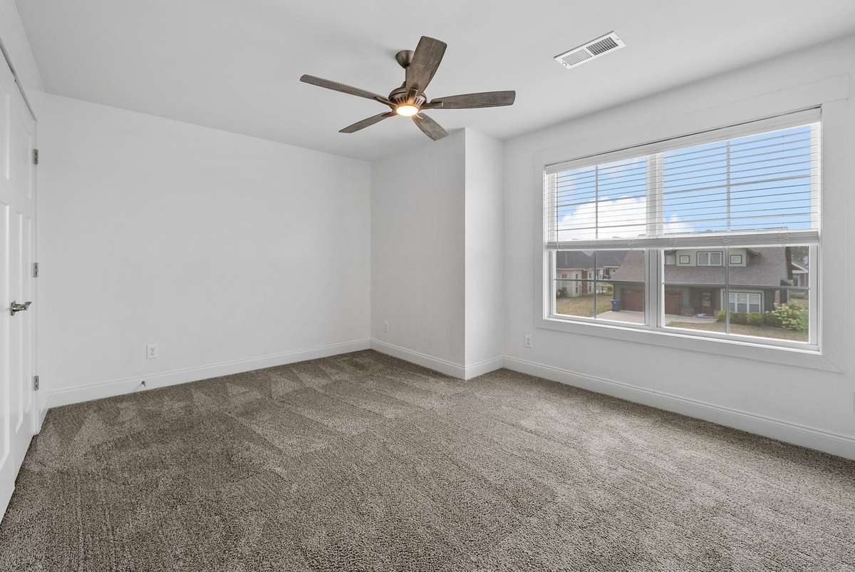 Secondary bedroom 2
