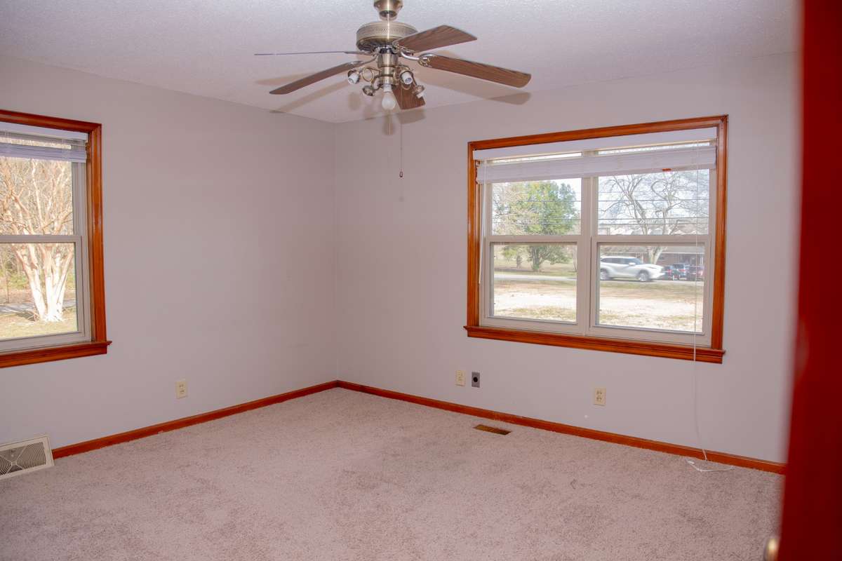 bedroom/office 2