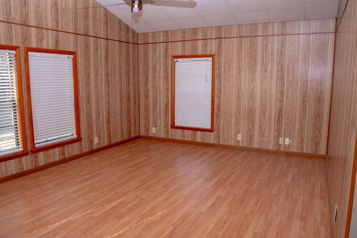 bonus room/flex space/bedroom/office