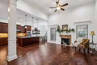 Living Area - nice and open