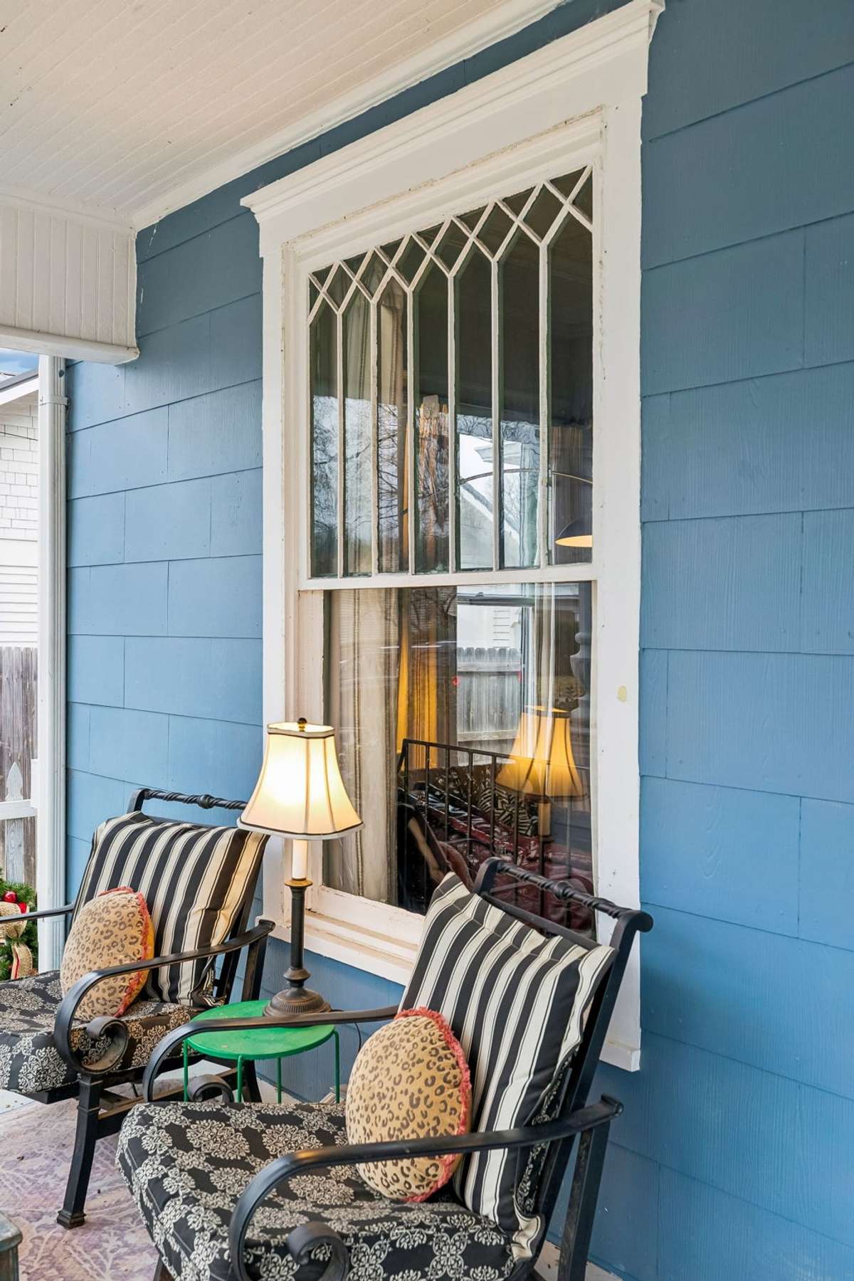 Leaded windows bring artistic design to the home