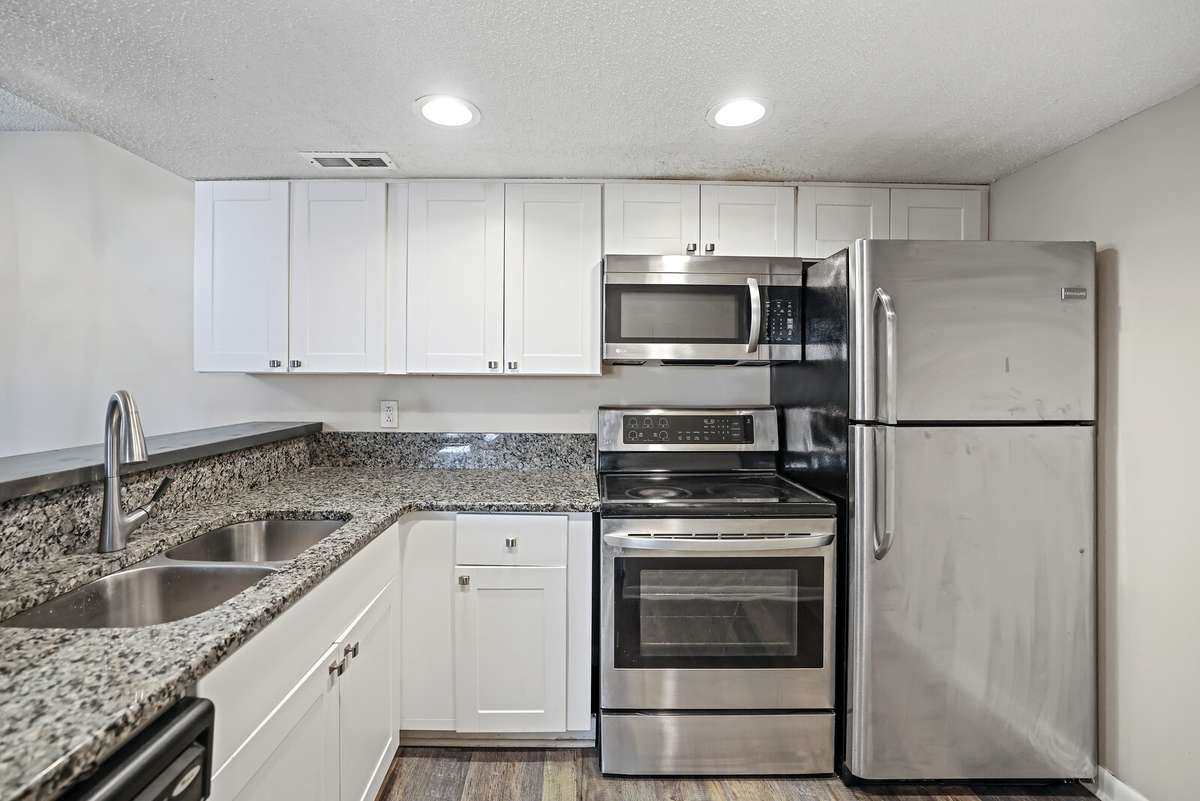 This kitchen has so many cabinets!!!!