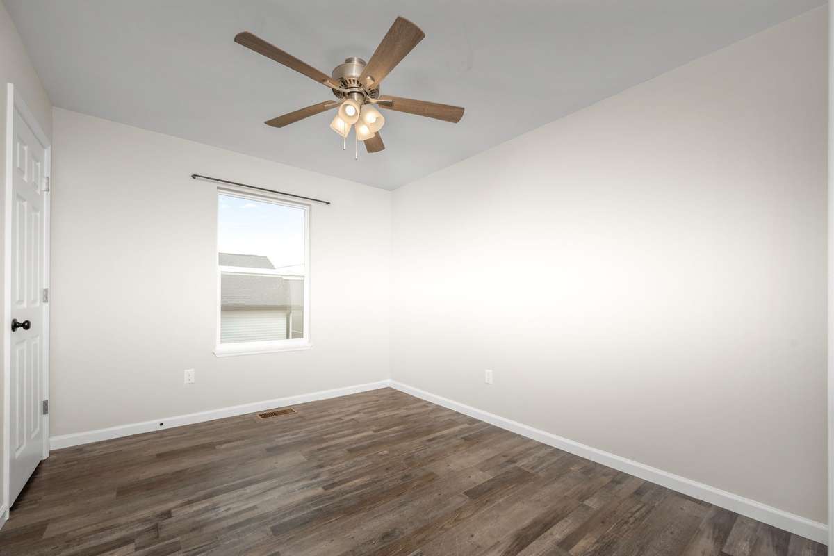 Guest bedroom 1