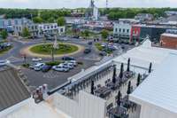 Minutes from the Lebanon square's shopping and dining district.