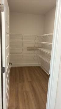 1420 ARBOR PARK PANTRY